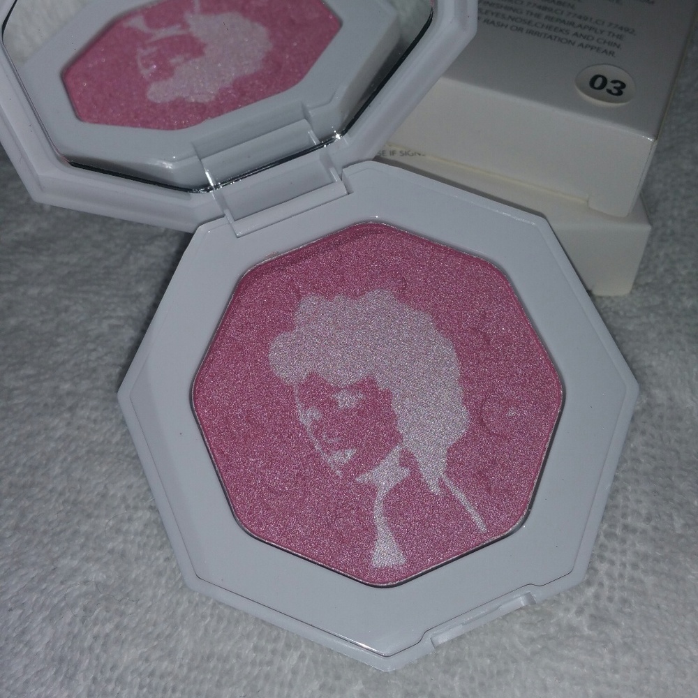 Highlighting Powder #03 - Pink/Silver
